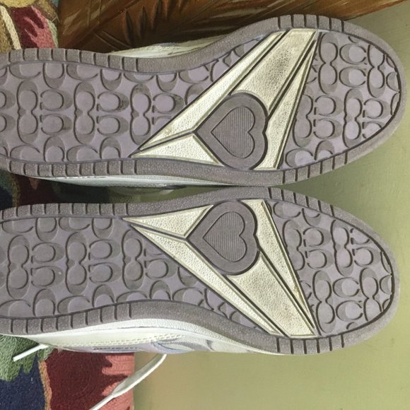 Authentic Coach Nova Signature Lace Up Fashion Sneakers - Picture 4 of 8